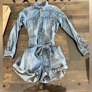 Free People Womens Long
Sleeved Collared Button Down
Tied Romper Blue Size S